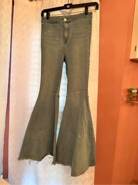 Free People Float on flare jeans